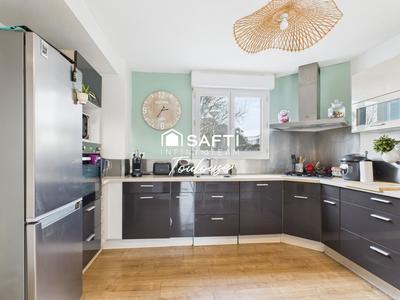 Maison - 137 m² - 5 pièces