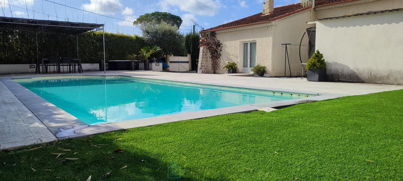 Maison - 142 m² - 6 pièces