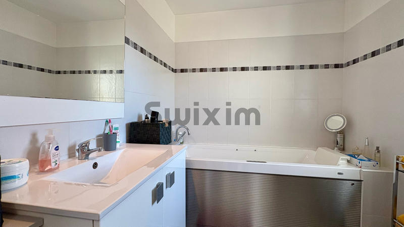 Maison de village - 112 m² - 4 pièces