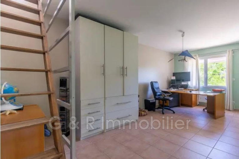Maison - 185 m² - 8 pièces