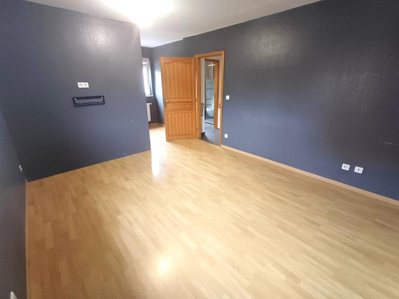Appartement - 140 m² - 6 pièces