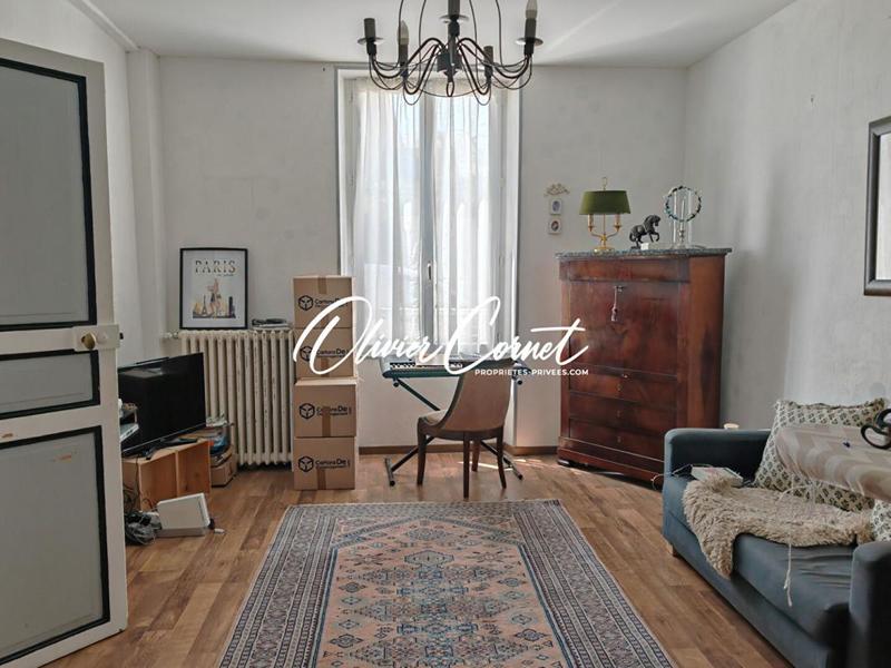 Maison - 169 m² - 9 pièces