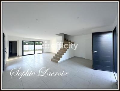 Maison - 106 m² - 5 pièces