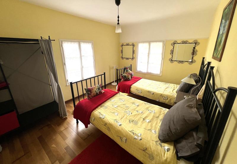 Maison traditionnelle - 131 m² - 8 pièces