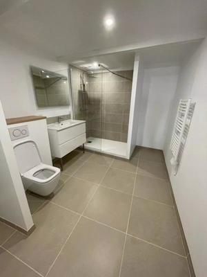 Appartement - 85 m² - 4 pièces