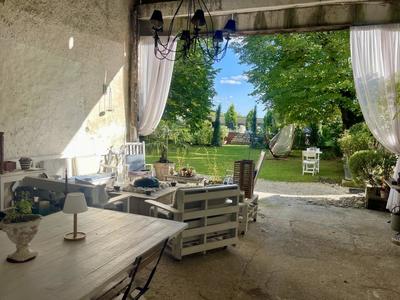 Maison de maîtres - 247 m² - 7 pièces