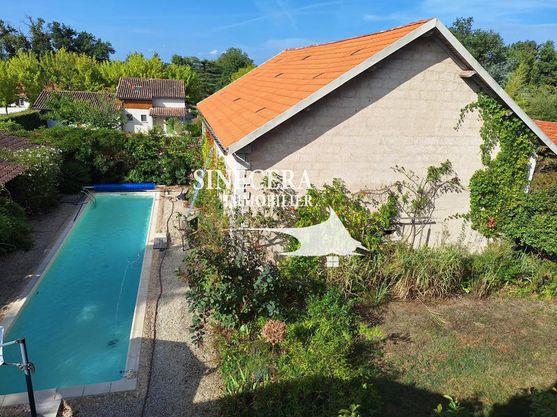 Maison - 170 m² - 7 pièces