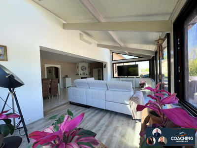 Maison - 179 m² - 7 pièces