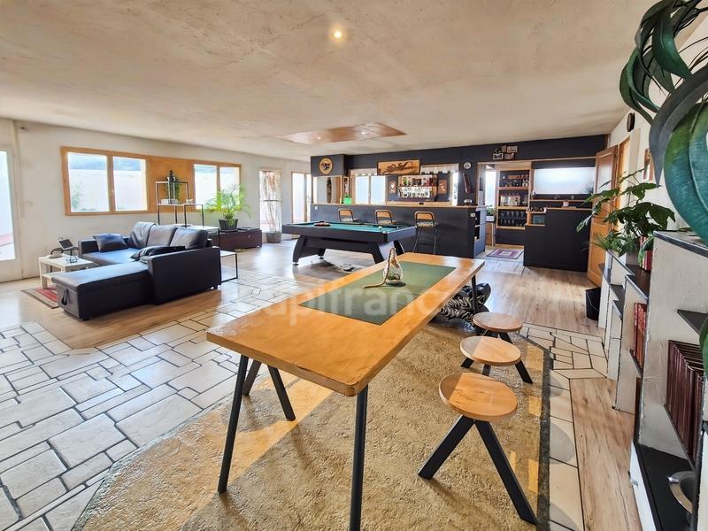 Maison - 143 m² - 3 pièces