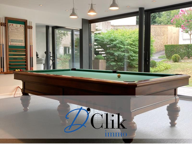 Maison - 400 m² - 14 pièces