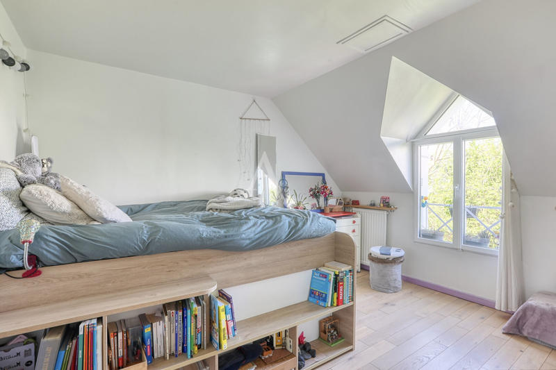 Maison - 107 m² - 6 pièces