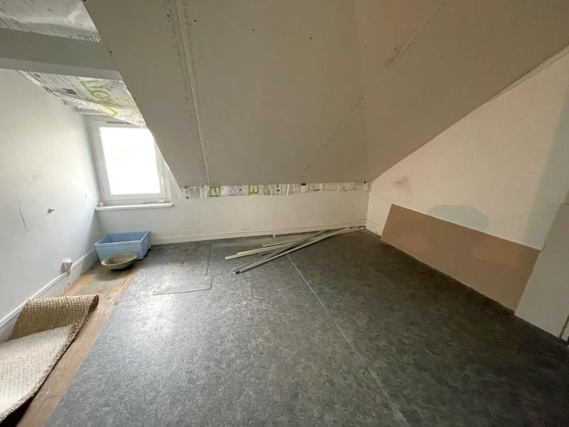 Maison - 97 m² - 5 pièces