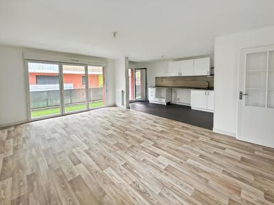 Appartement - 80 m² - 4 pièces