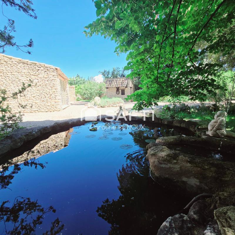 Maison - 260 m² - 11 pièces