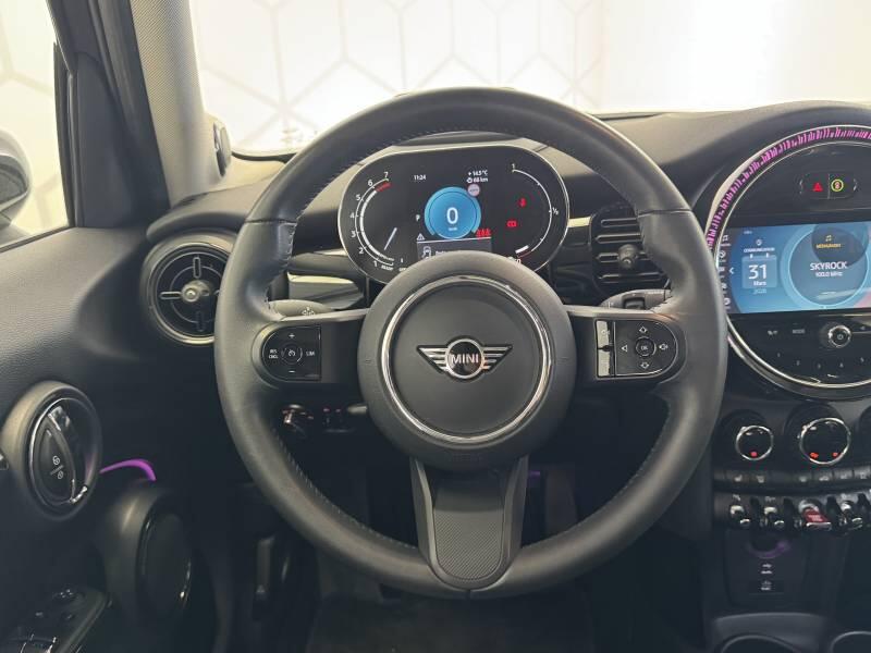 Mini Mini Hatch 5 Portes Cooper 136 ch Dkg7 Edition Premium Plus