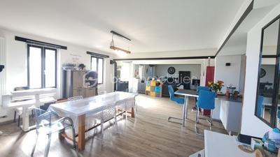 Maison chambre d'hôtes - 340 m² - 8 pièces