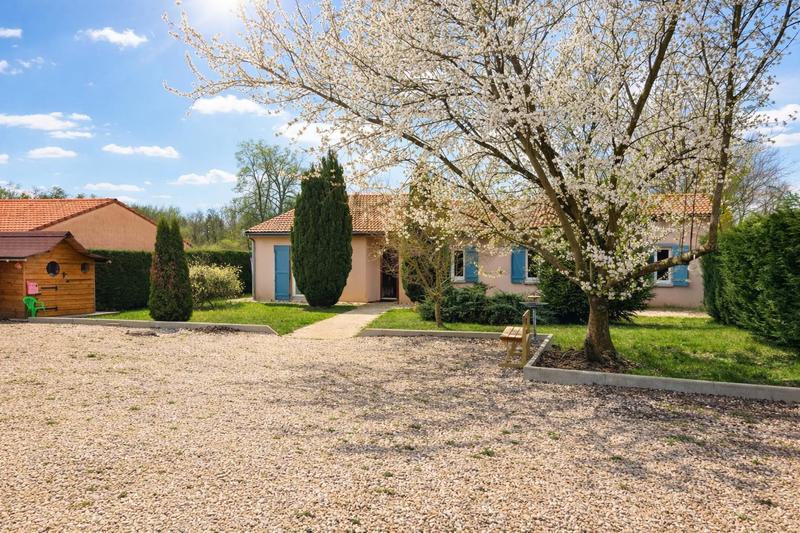 Maison - 137 m² - 7 pièces