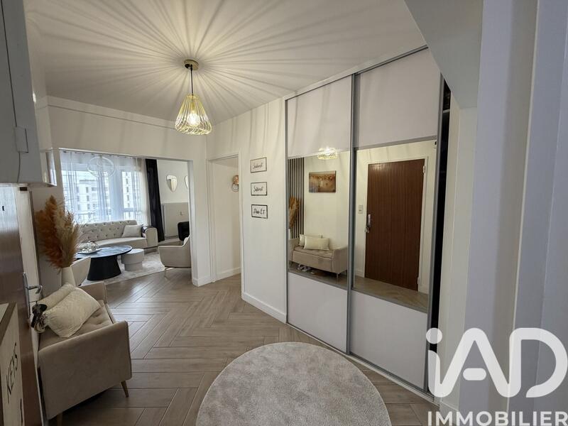 Appartement - 80 m² - 4 pièces