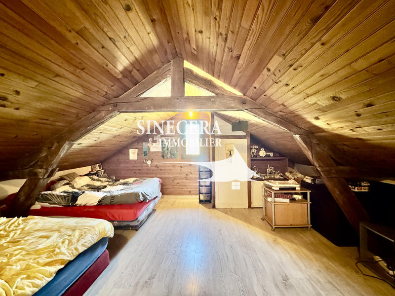 Maison - 143 m² - 5 pièces