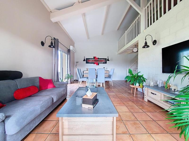 Maison - 170 m² - 5 pièces