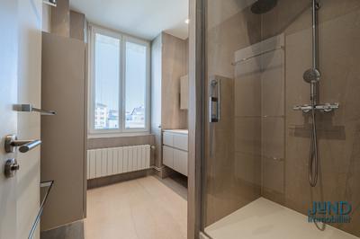 Appartement - 110 m² - 4 pièces