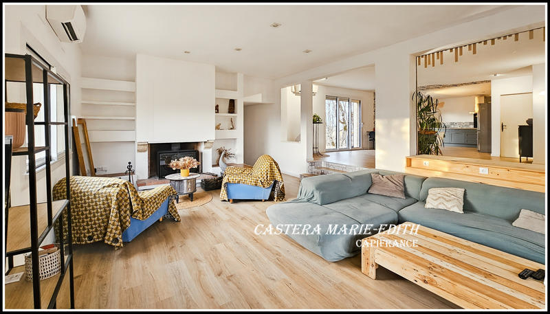 Maison - 280 m² - 9 pièces