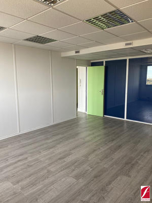 Bureau - 78 m²
