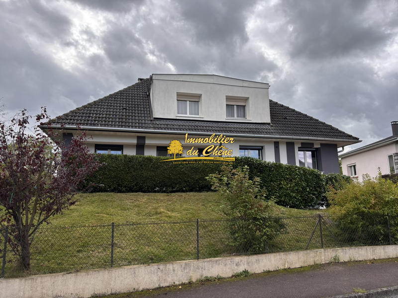 Maison - 140 m² - 6 pièces