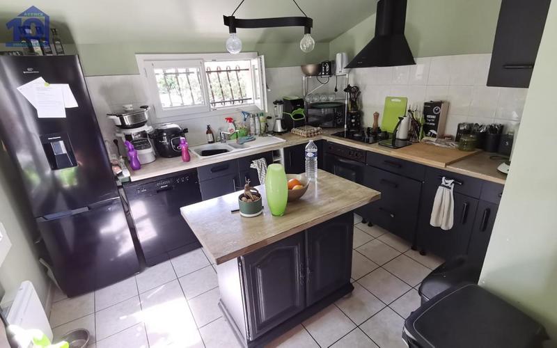 Maison - 93 m² - 5 pièces