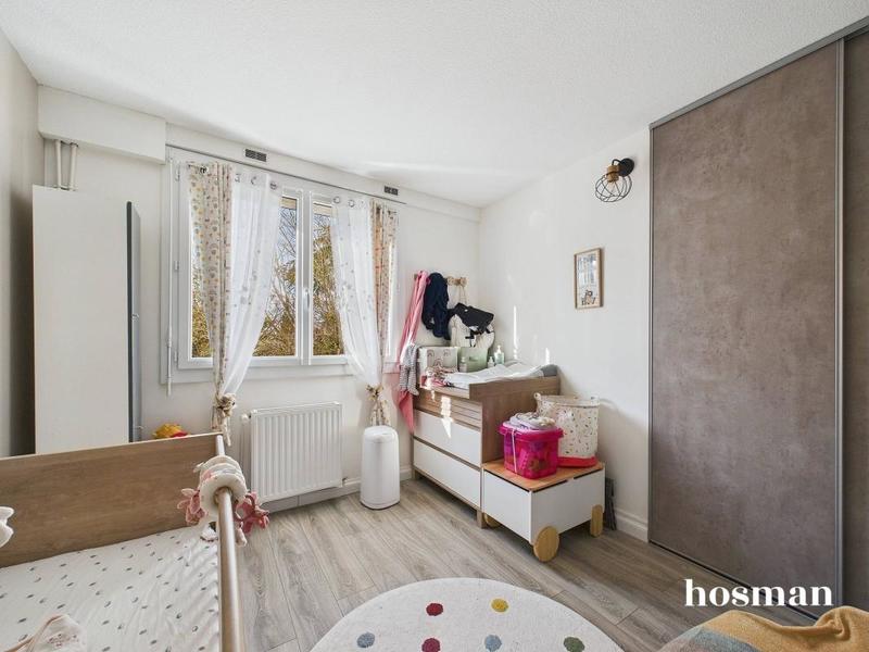 Appartement - 80 m² - 4 pièces