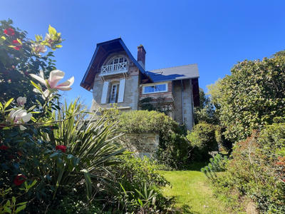 Villa - 135 m² - 6 pièces