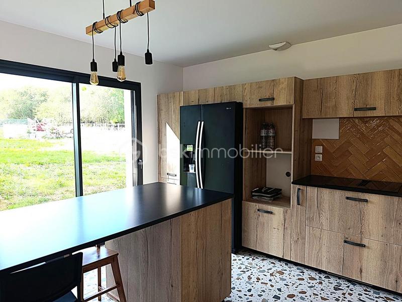 Maison - 159 m² - 7 pièces