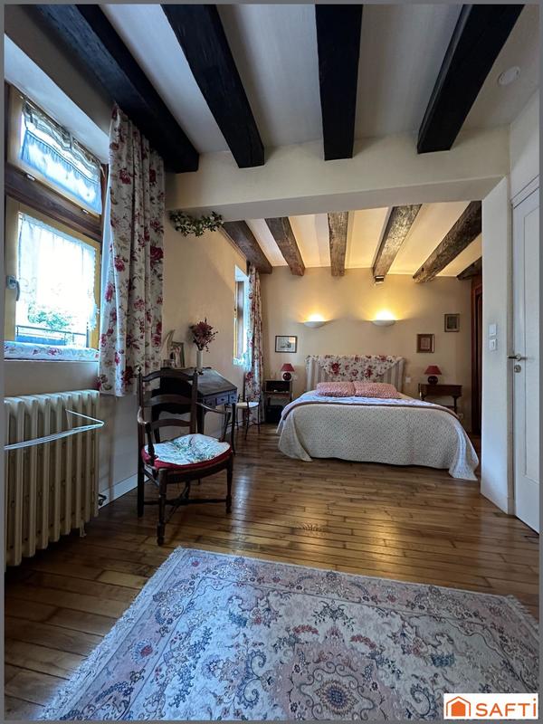 Appartement - 184 m² - 5 pièces