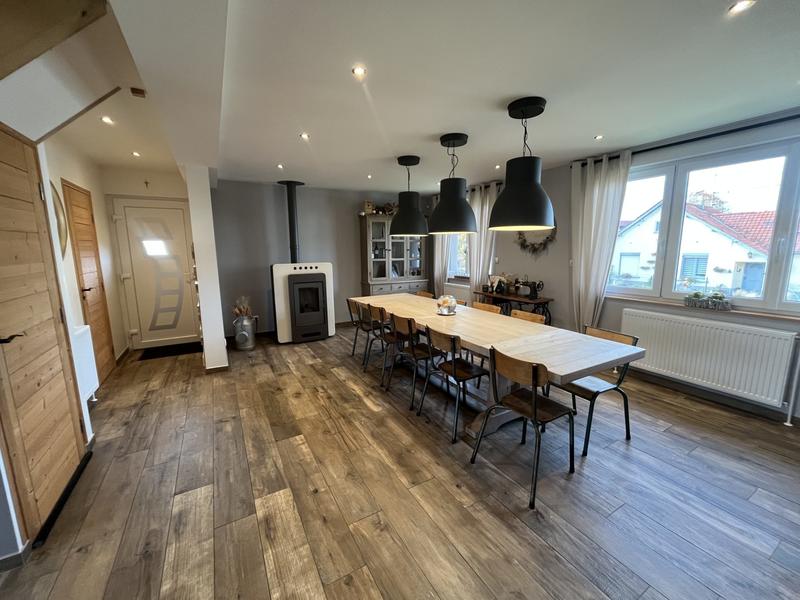 Maison - 137 m² - 6 pièces