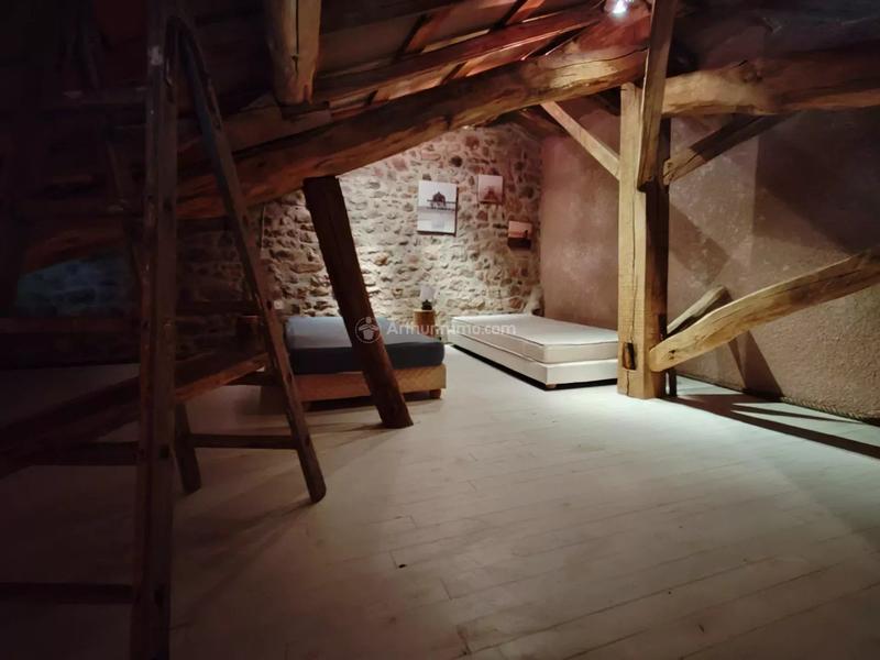 Maison - 407 m² - 7 pièces