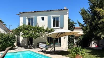 Maison - 133 m² - 6 pièces