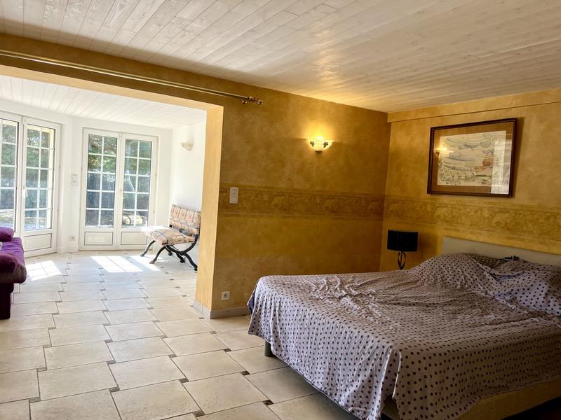 Villa - 320 m² - 10 pièces