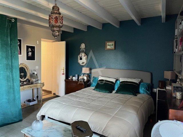 Maison - 170 m² - 5 pièces