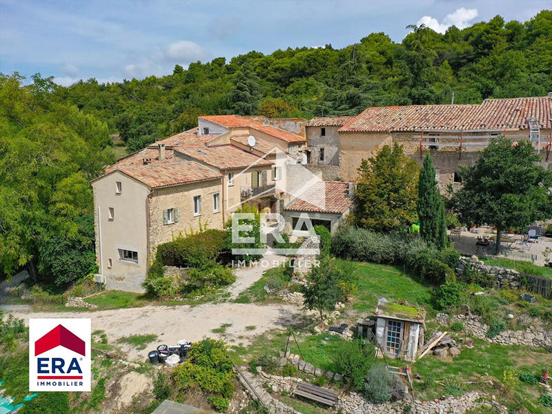 Maison - 167 m² - 7 pièces