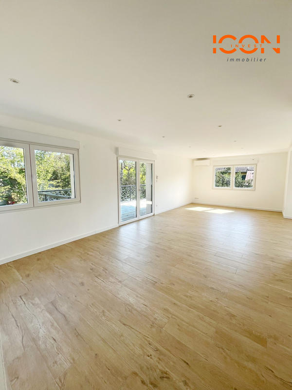 Maison contemporaine - 152 m² - 6 pièces