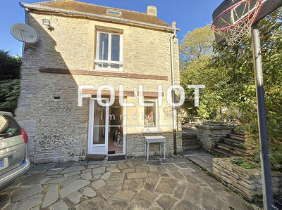 Maison - 206 m² - 8 pièces