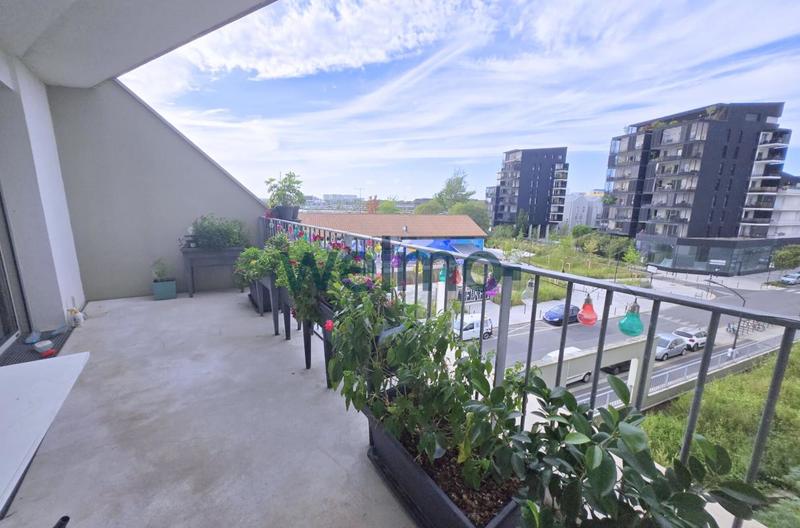 Appartement - 82 m² - 4 pièces