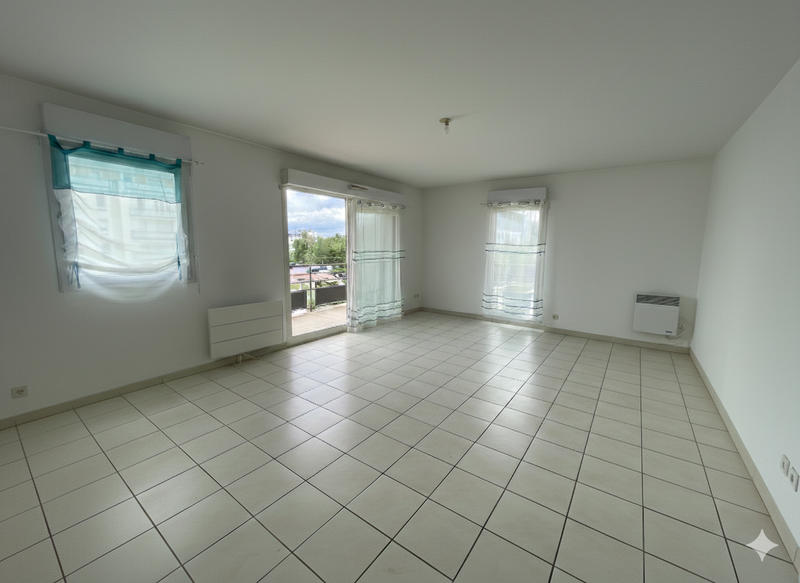 Appartement - 76 m² - 3 pièces