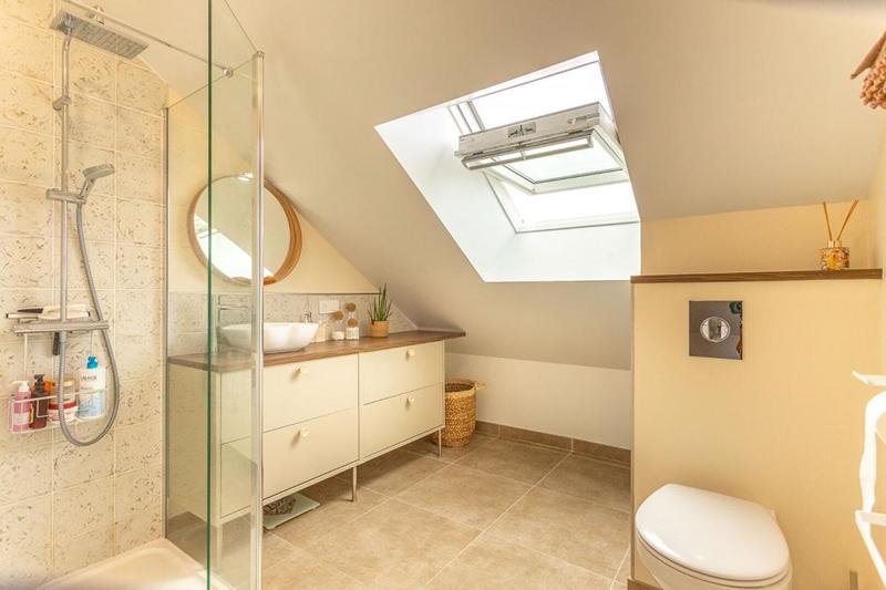 Maison - 99 m² - 5 pièces