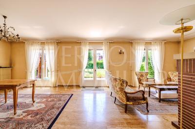 Maison - 165 m² - 7 pièces