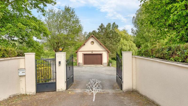 Maison - 190 m² - 4 pièces