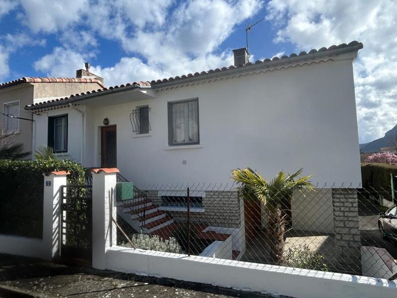 Maison - 159 m² - 12 pièces