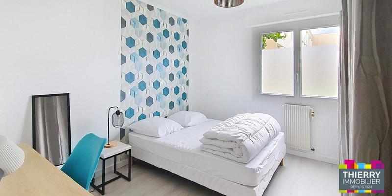 Appartement - 93 m² - 5 pièces