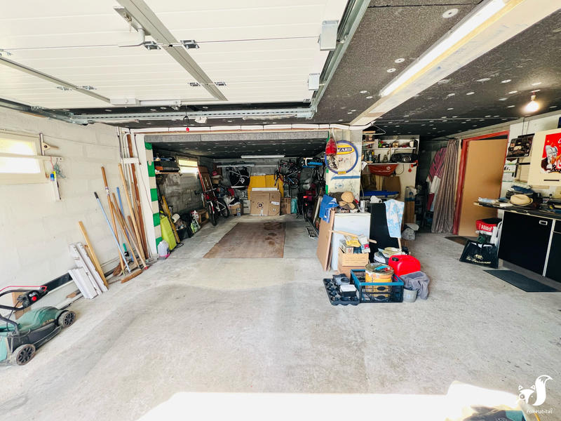 Maison - 140 m² - 9 pièces