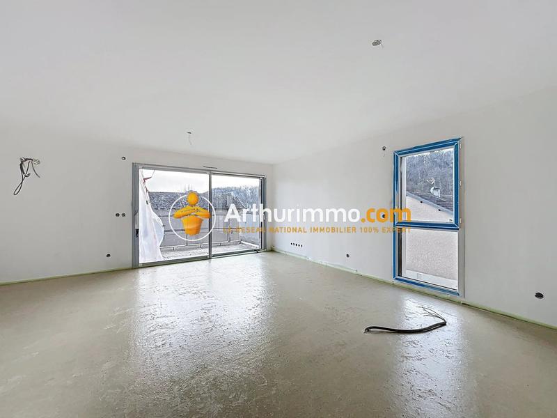 Appartement - 90 m² - 4 pièces